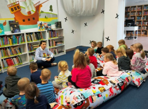 Pszczółki w bibliotece- szóste spotkanie