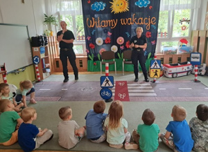 Zapoznanie z funkcjonariuszami Straży Miejskiej.