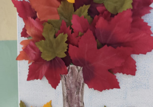 Praca wykonana w konkursie rodzinnym "Magiczne drzewo".