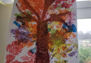 Praca wykonana w konkursie rodzinnym "Magiczne drzewo".