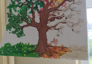 Praca wykonana w konkursie rodzinnym "Magiczne drzewo".
