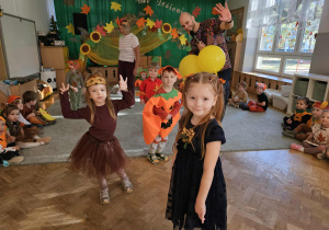 Dzieci z najmłodszych grup biorą udział w konkursie.