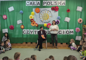 Pani Dyrektor Agnieszka Kozakiewicz wraz z Panią Wiceprezydent Miasta Łodzi.