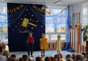 Zespół z PM nr36 Integracyjnego w Łodzi - "Dlaczego gruszka"