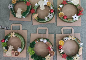 Prezentacja 6 prac wykonanych przez dzieci.