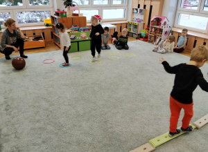 Tory przeszkód – ruch, zabawa i wyzwania