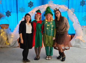 Ciocie prowadzące grupę.