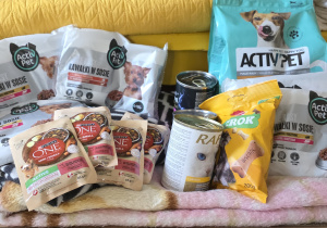 Dary dla potrzebujących czworonogów.