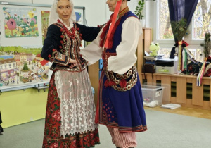 Prezentacja krakowskiego stroju