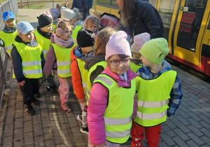 Mróweczki przyjechały tramwajem do Portu Łódź na warsztaty fryzjerskie