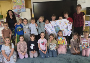 Pamiątkowe zdjęcie grupowe z Paniami z Biblioteki Pedagogicznej w Łodzi.