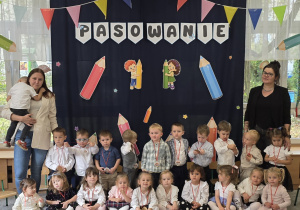 Pamiątkowe zdjęcie grupowe.